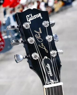 Gibson - Les Paul Studio Session Electric Guitar with Softshell Case - Cobalt Burst 2